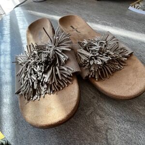 Minnetonka Womens Fringe Slides Sandals Beige Casual Slip On Flats Size 10